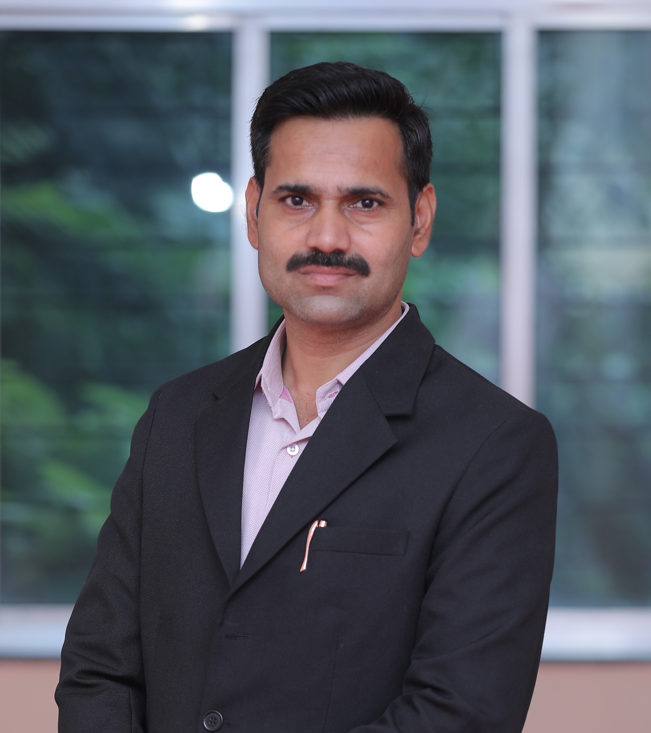 Mr. Manoj Khamkar
